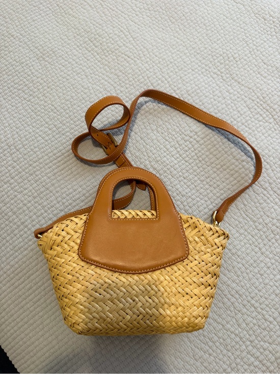 J. McLaughlin Handbags - J. McLaughlin Natural Straw Crossbody with Tan Leather Trim